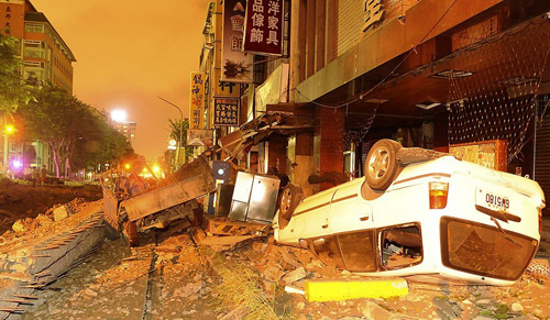 台湾高雄发生燃气连环爆炸 致多人死伤