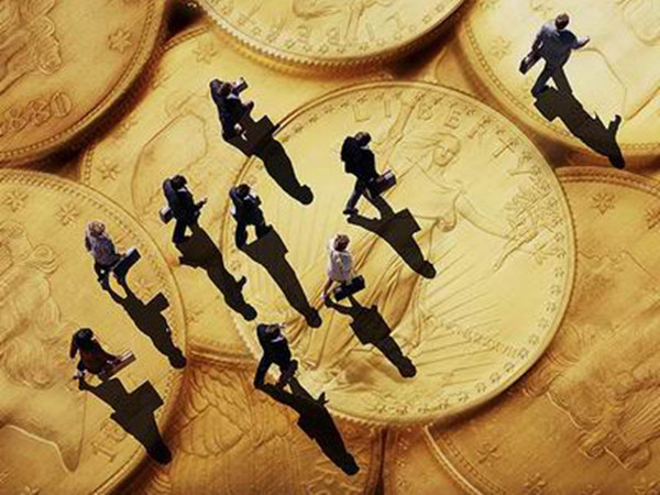 该给普通工人涨工资了!