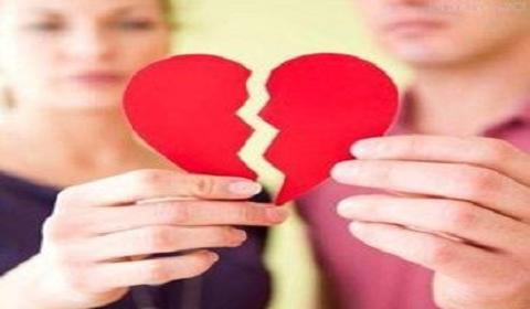 妻子爱上3个小鲜肉 丈夫倒贴与其离婚