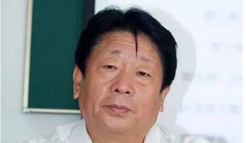 与延庆县八达岭特区办事处原工作人员庞建贞长期保持不正当两性关系