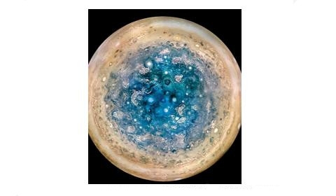 nasa公布木星两极照布满巨型风暴直径堪比地球