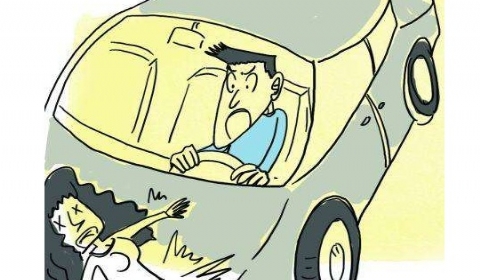酒驾撞人喊妻子顶包 交警一问三不知最终被识破