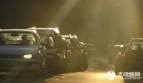 十年以上的车能买车损险吗?