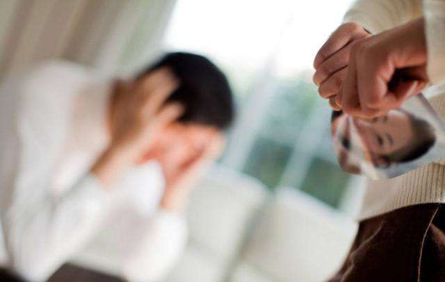 2019年婚内出轨生孩子犯法吗？婚内出轨离婚会净身出户吗？