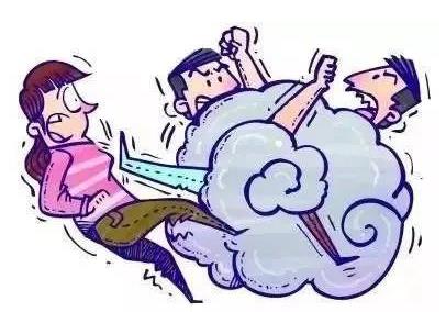 情侣吵架男子将女友推向公交车 故意伤害罪的认定标准是怎样的？