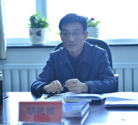自治州党委常委,组织部部长胡艳桢到温泉县调研