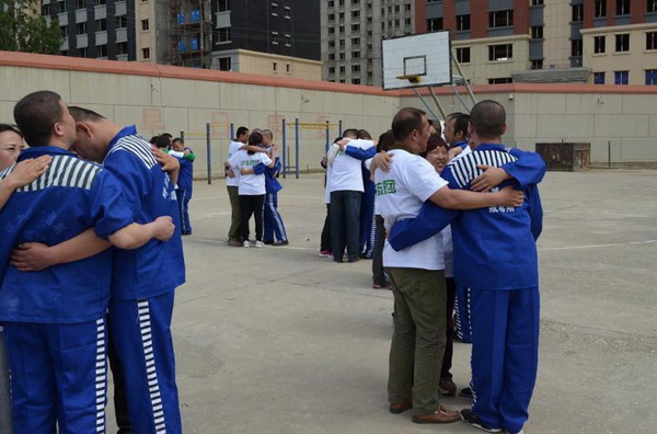 呼和浩特市第一强制隔离戒毒所联合社会公益团体举办关爱戒毒学员活动 - 内蒙古动态 - 大律师网