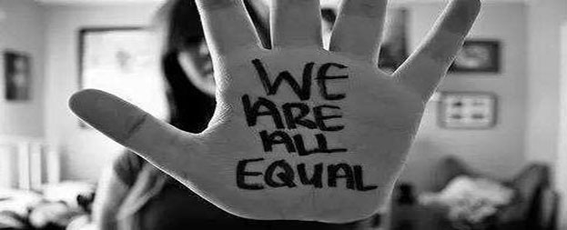 华裔种族歧视问题多严重？