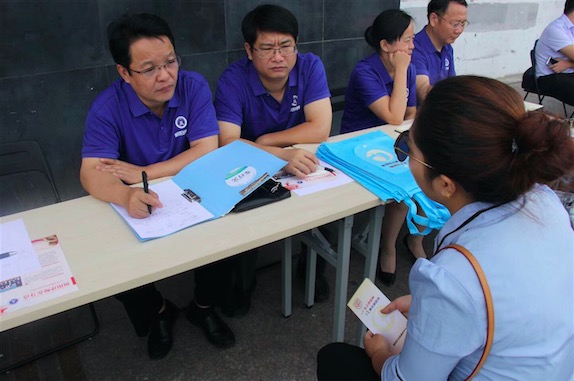 盈科律师事务所开展全国律师咨询日法治宣传活动