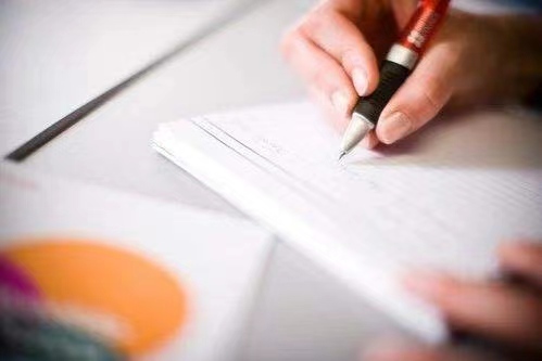 笔迹鉴定费用多少？笔迹鉴定需要提供什么资料？