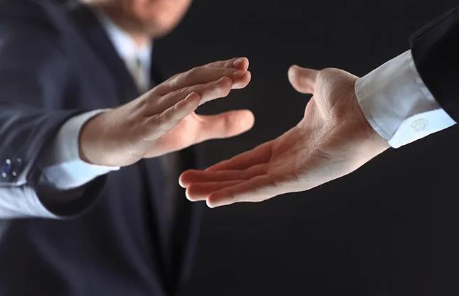 董事与股东的区别是什么?董事的职责是怎样的?