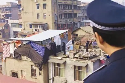 违章建筑如何举报?违章建筑拆迁有赔偿吗?