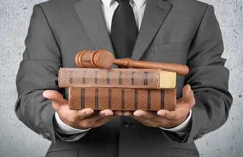 具体危险犯与抽象危险犯的区别是什么?危险犯的既遂标准是什么?