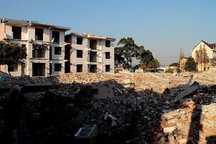 拆迁款是不是必须打户主名下?拆迁款迟迟不下来怎么办?