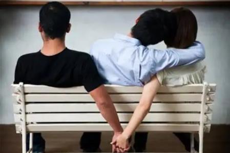 2022年不正当男女关系属于犯罪吗?举报不正当关系需要什么证据?