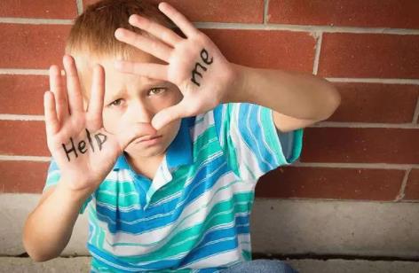 被爸爸打了可以报警吗?家长家暴儿童怎么处理?