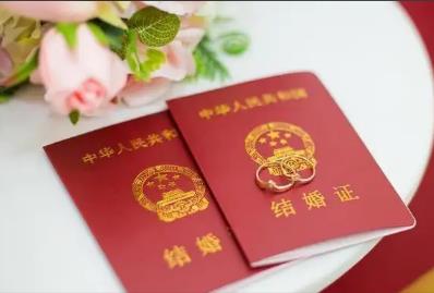 中国法定结婚年龄是多少岁?没有到结婚年龄结婚违法吗?