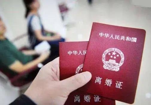 离婚一年还可以起诉财产分割吗?离婚一年还能起诉要抚养费吗?