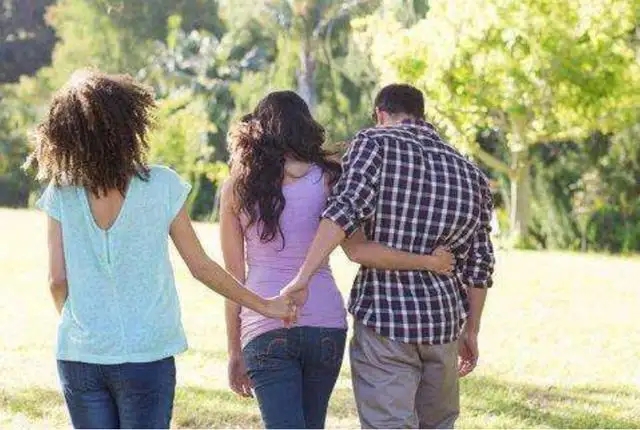 恋爱的时候一方有出轨行为犯法吗?恋爱期间一方有出轨行为算诈骗吗?