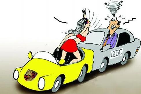 对方追尾我可以要什么赔偿?对方追尾我需要报保险公司吗?