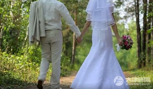 刑事案件可以自行调查取证吗?刑事案件可以自行和解吗?