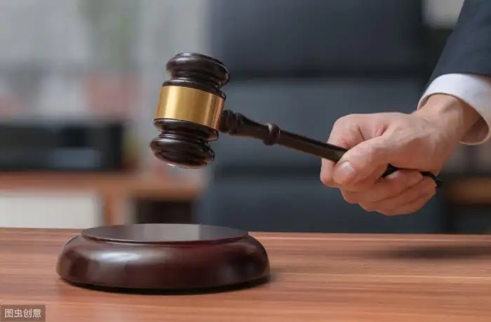 起诉离婚法院会查双方的财产吗?起诉离婚法院会调查出轨的证据吗?