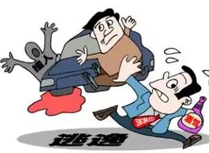 发生重大交通事故逃逸的判多少年?发生重大交通事故逃逸驾照吊销几年?