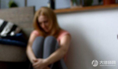 夫妻离婚需要带什么证件?