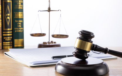 离婚时户口要不要迁出?