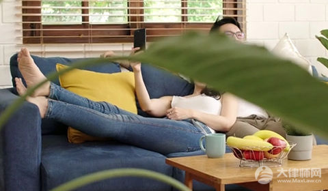 女方出轨了会不会少分财产?