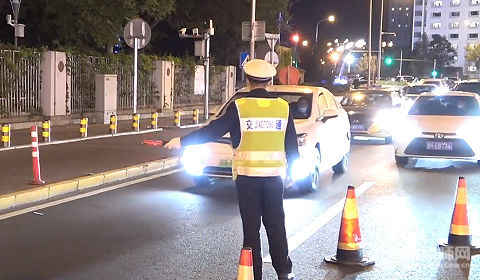 车辆没有挂车牌怎么处罚?