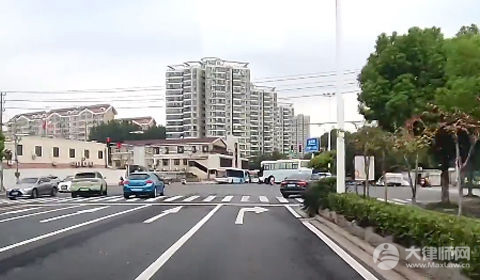 交通事故双方离开现场隔天能报警吗?