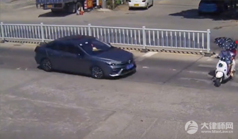 城管追商贩出了车祸怎么办?