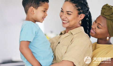 成年子女在家啃老违法吗?