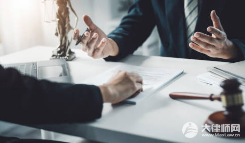 交通事故应如何报警?