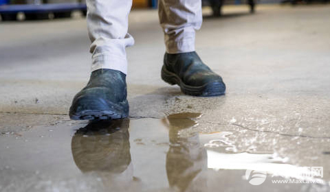 员工离职当天要把工资结清吗?