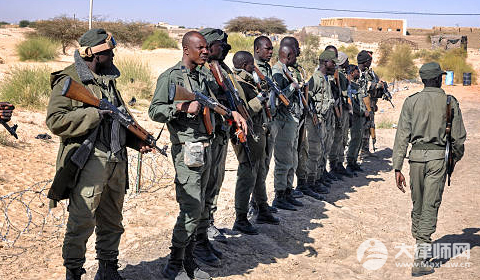 妨害公务会被拘留多久?