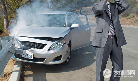 车祸引起了旧伤由谁负责?