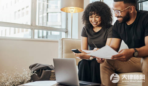 被讨债的人跟踪怎么办?