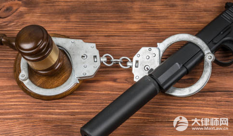 逮捕令下来了多久判刑?