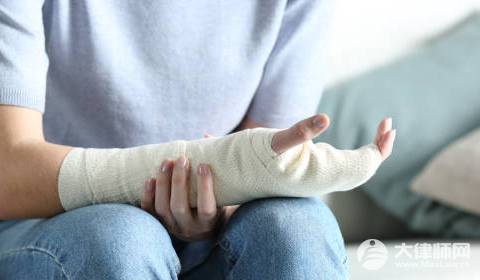 工伤期间公司是否可以辞退员工?