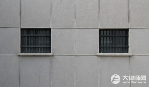 2024挪用公款100万判多少年?