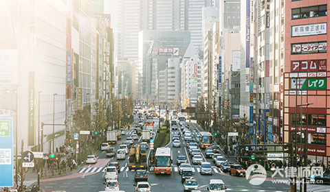 发现违停车辆怎么举报?