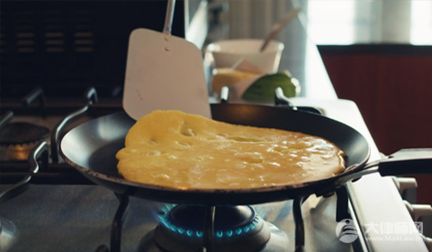 离婚诉讼是否需要双方当事人到庭?