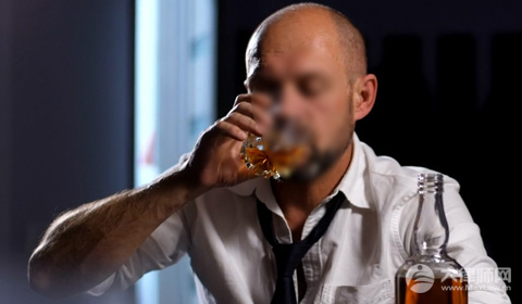 夫妻离婚夫妻共同财产要怎么分配？