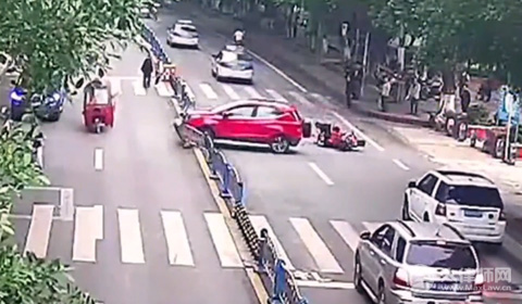 2024开车超近路逆行的行为怎么处罚?