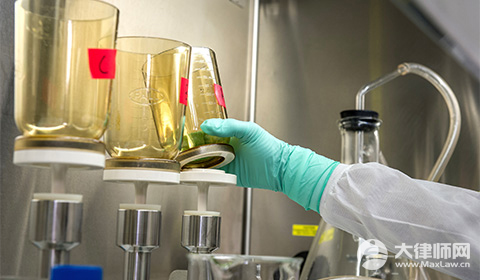 发现非法使用医疗器械应该如何处理?