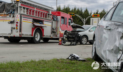 发生校内交通事故后应该怎么处理?