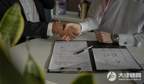 2024营业执照是否可以和牌匾不一致?