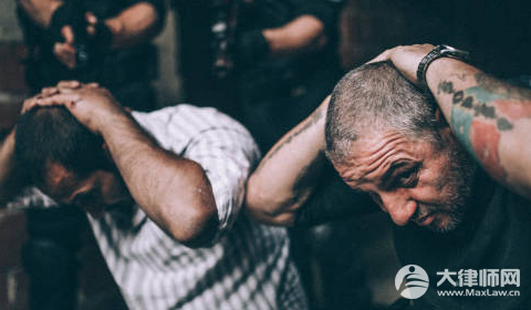 开车接送别人打架有罪吗?